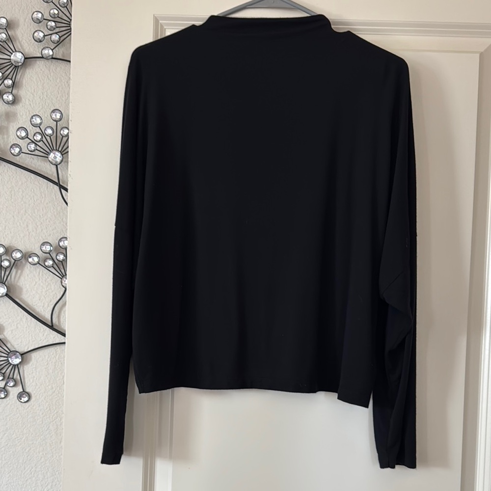 Express Size Large Black Boxy Long Sleeve‎ Tee